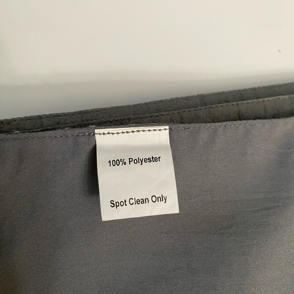 Placemats  set of 6 Silky Silver Gray Sequins Beaded Detail Made in India - Picture 6 of 9